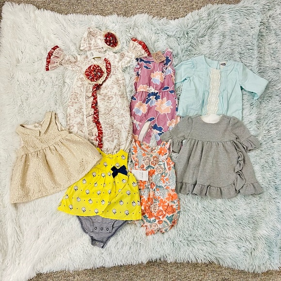 0-3-6 Months Girls Bundle - 7 Pieces - Picture 1 of 12